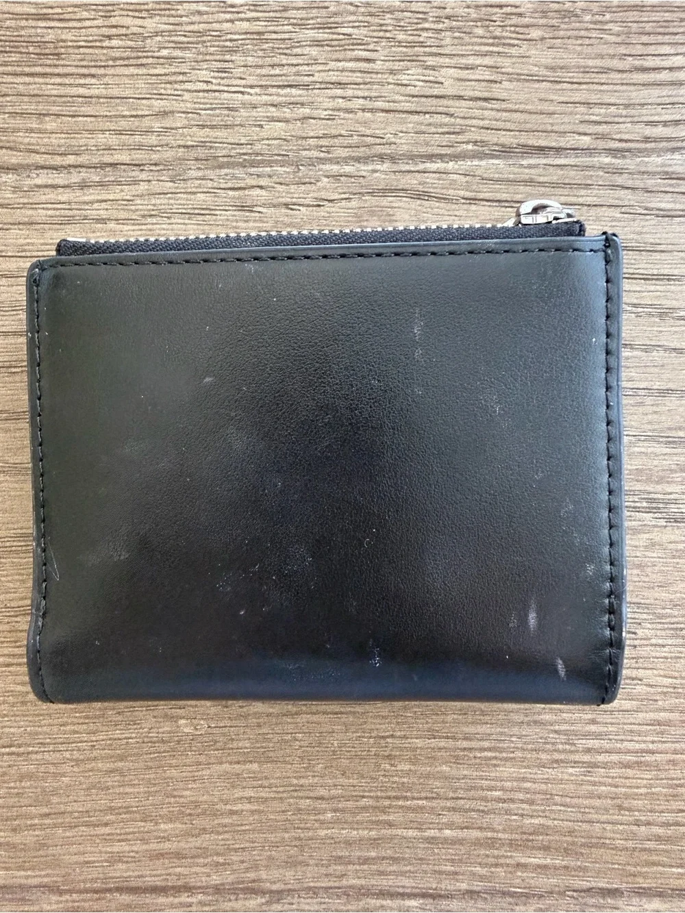 Diesel Black Women’s Leather bifold Zip Wallet with Silver Emblem